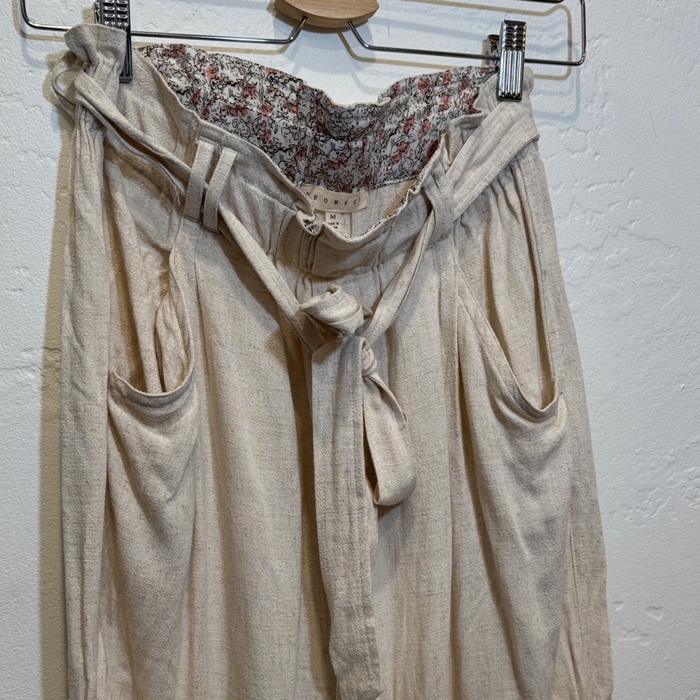 H&M Cream Linen Pants with Floral Detail